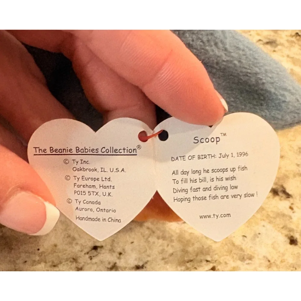 Scoop the Pelican Beanie Baby With ERRORS VERY RARE Retired TY 1996 - Picture 4 of 7